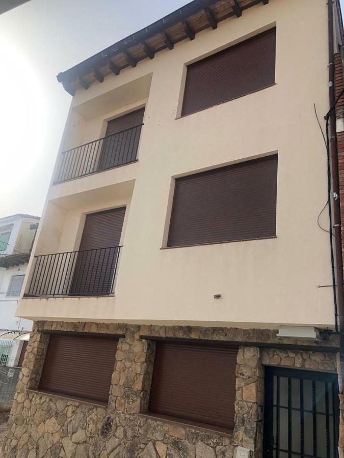 Apartamentos Fuente Arriba Poyales Del Hoyo Quarto foto